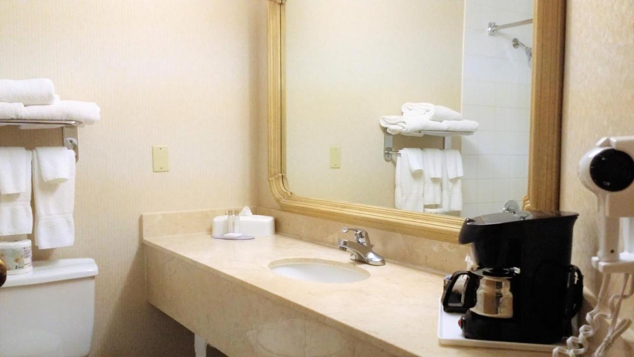 Travelodge Hotel By Wyndham Vancouver Airport Richmond Luaran gambar